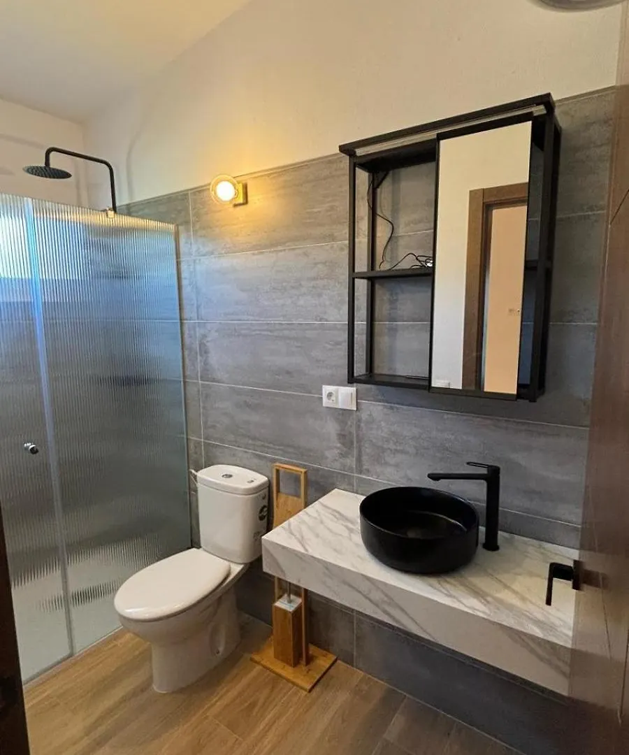 Casa De Huespedes Arroyo Bujias - 3 Habitaciones Con Bano Privado Individual Alora Spain